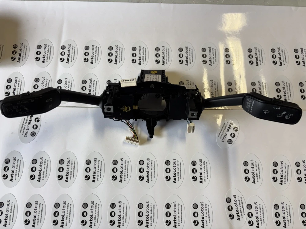 Páčky pod volant Škoda VW 5Q0953507DR, 5Q0953513D 5Q0 953 507 DR, 5Q0 953 513 D