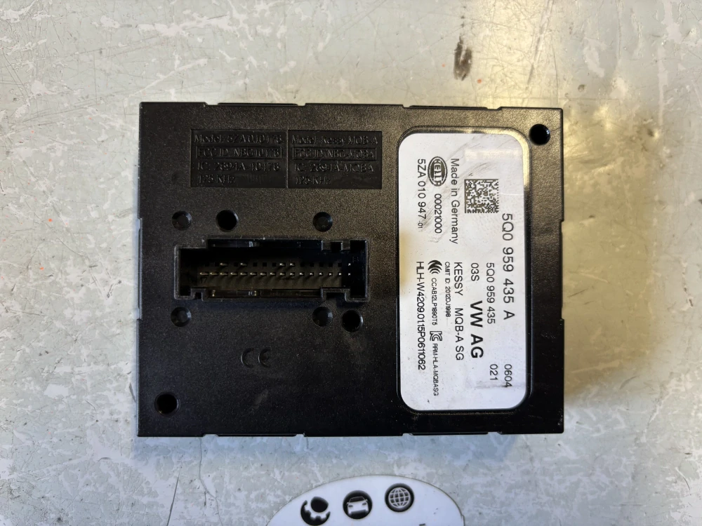 Řídící jednotka bezklíčového přístupu Keyless / 5Q0959435A 5Q0 959 435 A