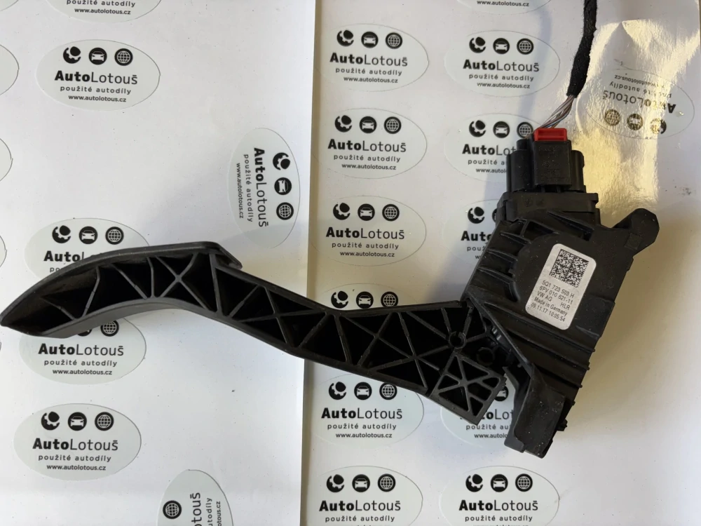 Pedal plynu s electronickym modulem 5Q1723503H Škoda 5Q1 7235 03 H
