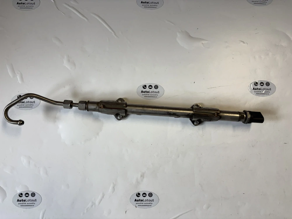 Vstřikovací lišta 04E133320D 04E 133 320 D