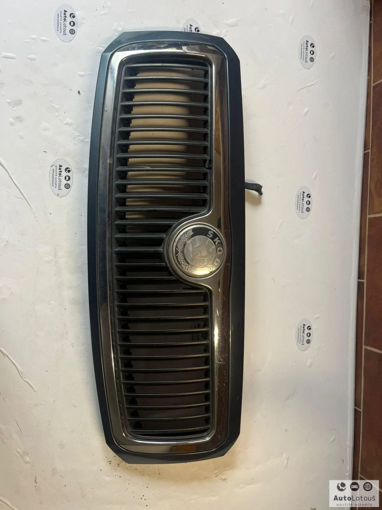 Maska Škoda Fabia 1, tmavě šedá barva 6Y0853661