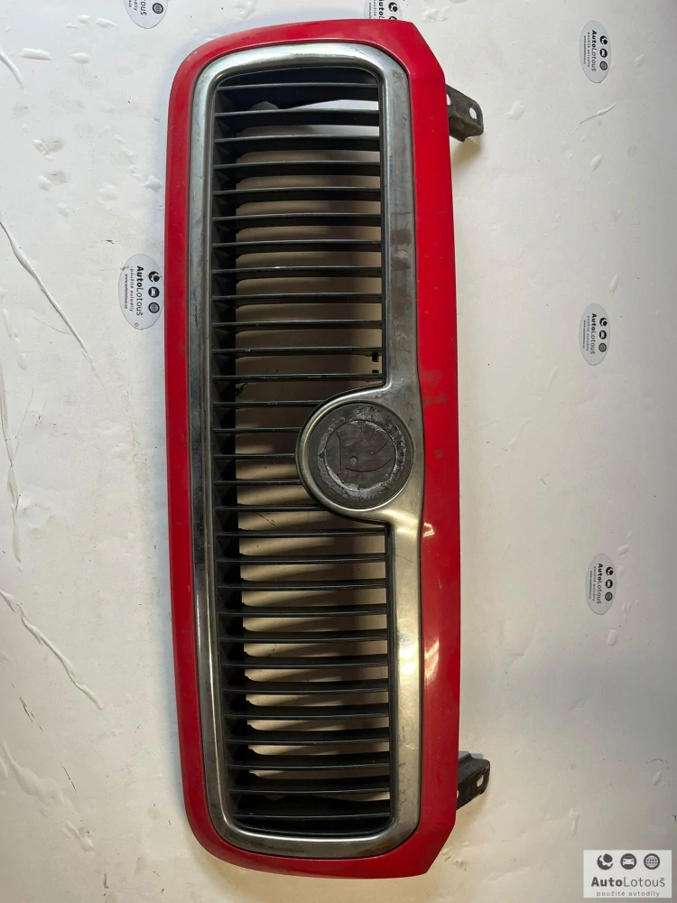 Maska Škoda, červená barva 6U0853651