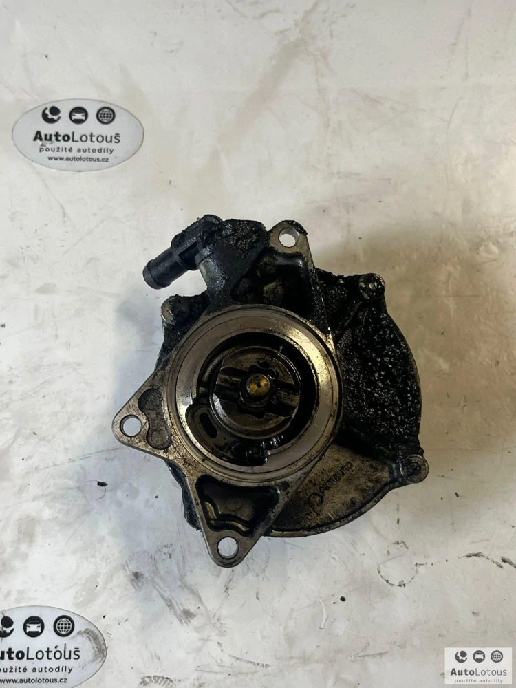 Vakuové čerpadlo AUDI 057145100C