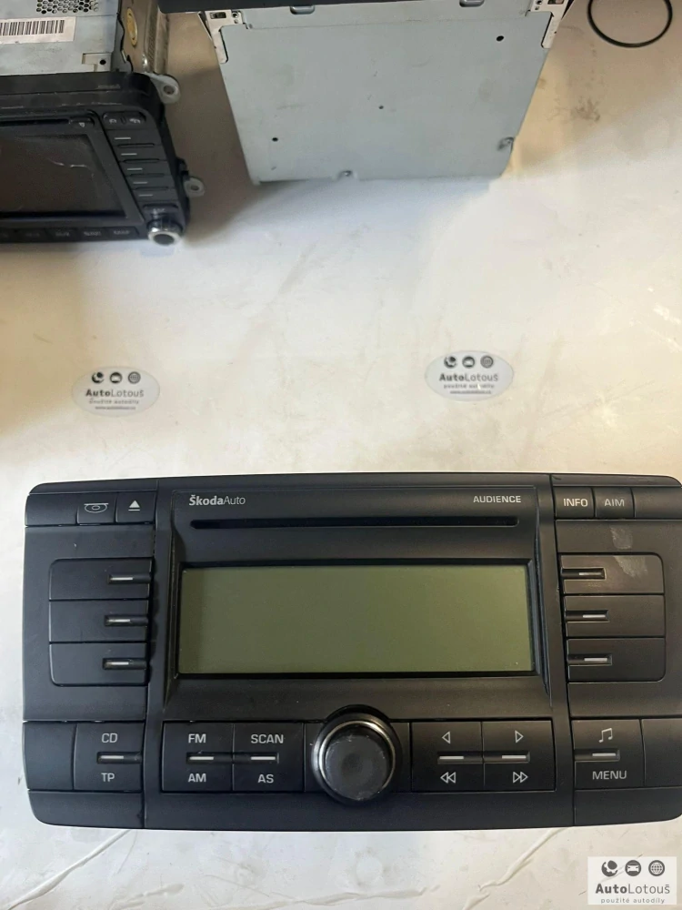 Rádio Škoda 1Z0035156B (bez kódu)