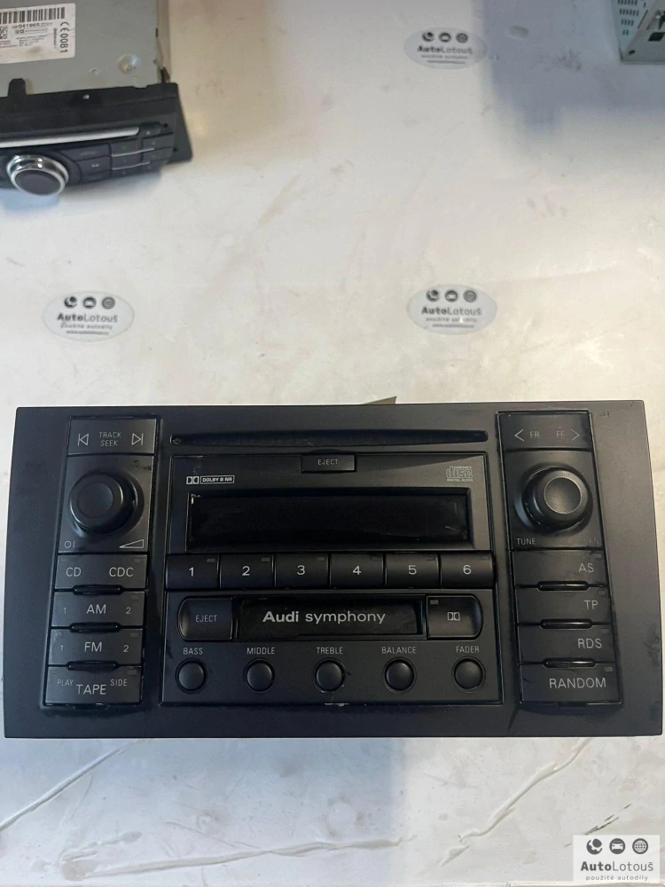 Rádio AUDI 4B0035195 (bez kódu)