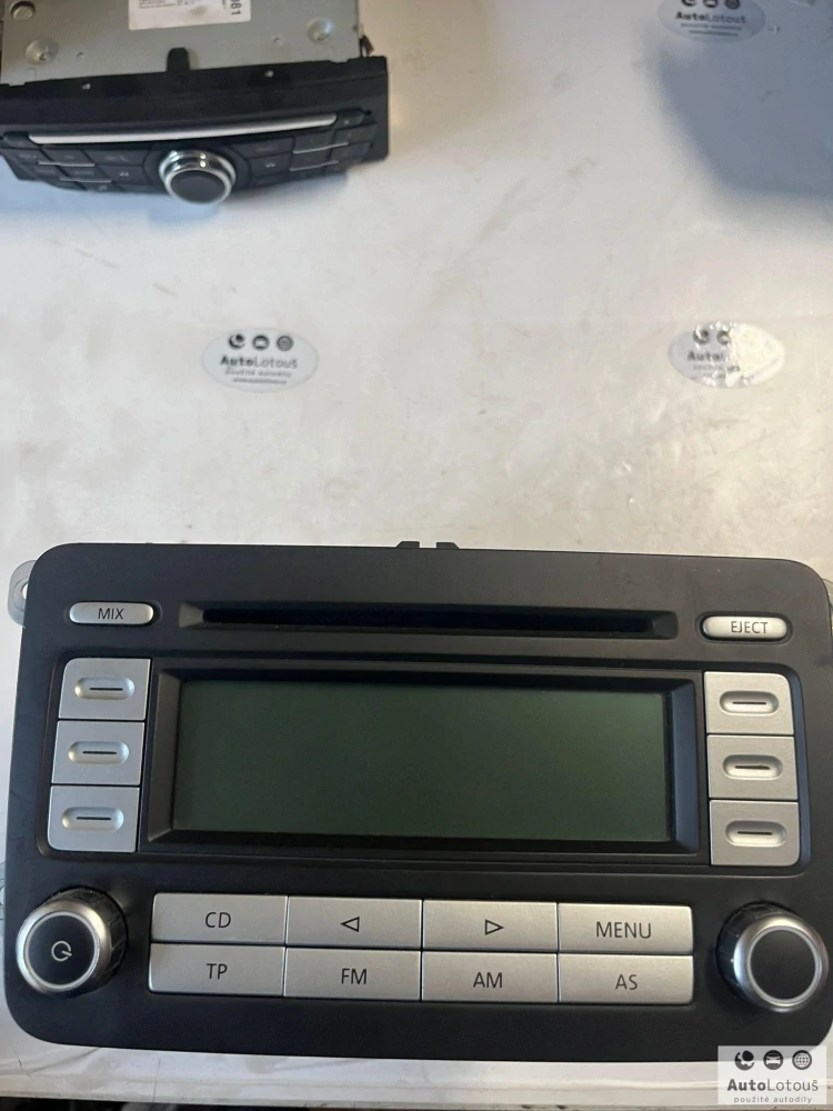 Rádio VW 1K0035186T (bez kódu)