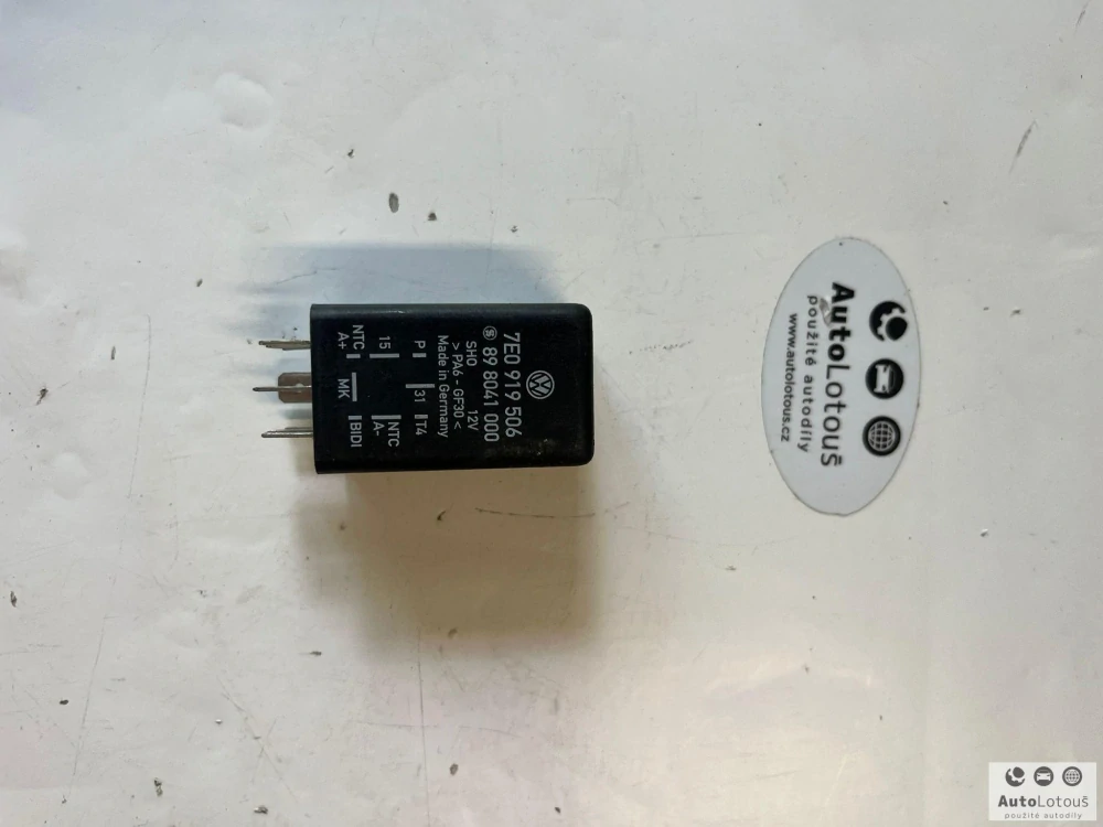 Relé 454 7E0919506