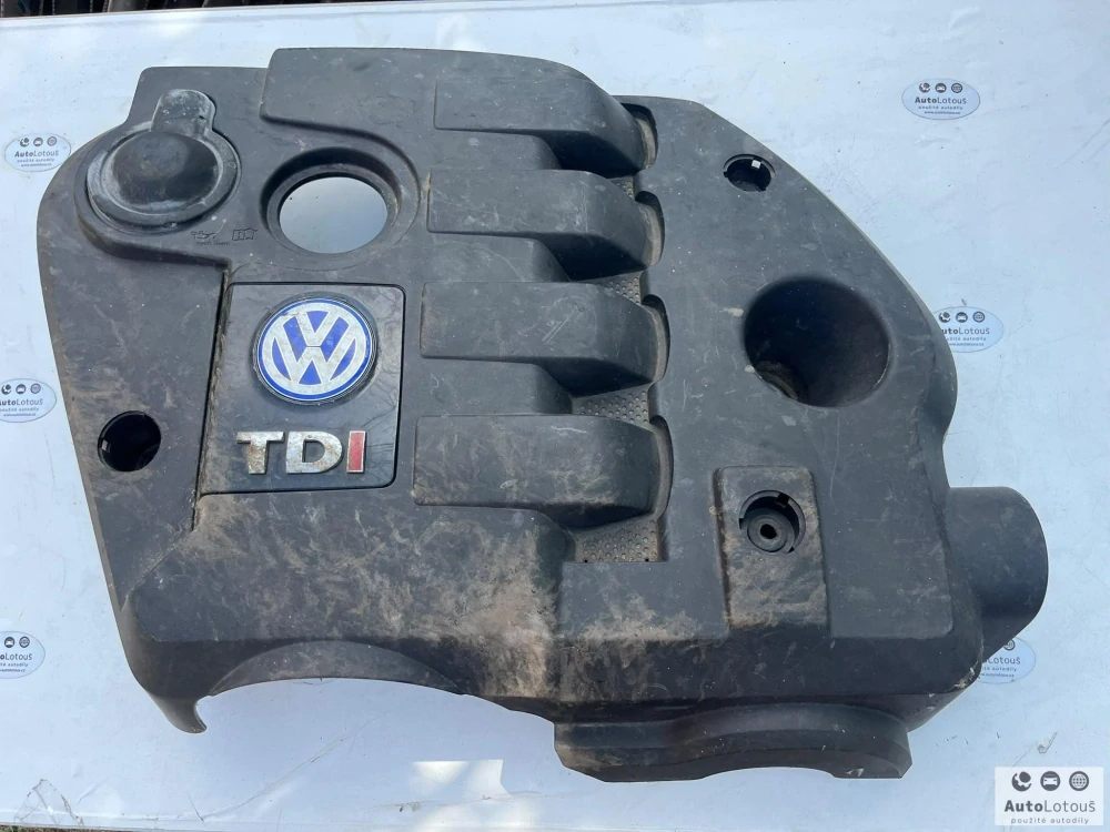 Kryt motoru VW 038103925 DG