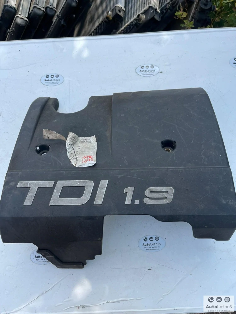 Kryt motoru 028103935E