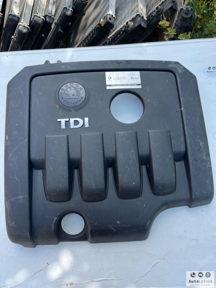 Kryt motoru Škoda 03G103925BG