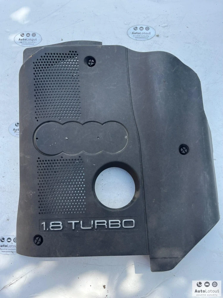 Kryt motoru Audi 058103721