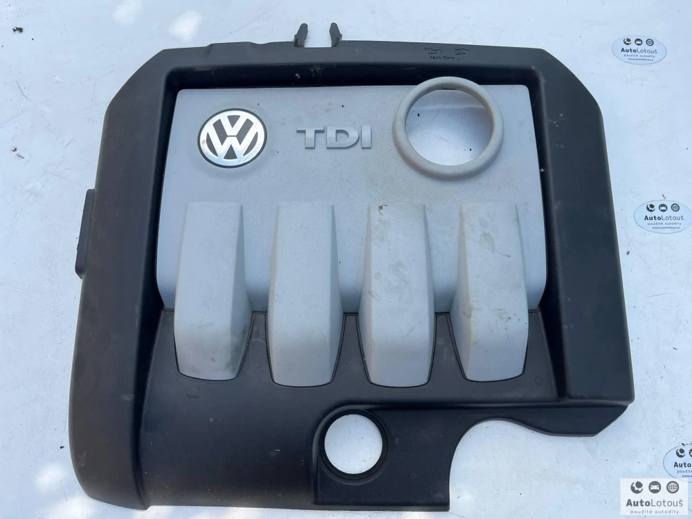 Kryt motoru VW 03G103925BL