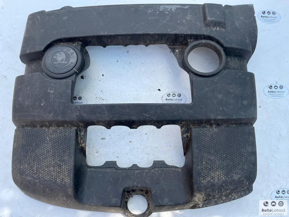 Kryt motoru Škoda 06A103925CF