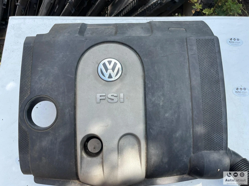 Kryt motoru VW FSI 03C129607K