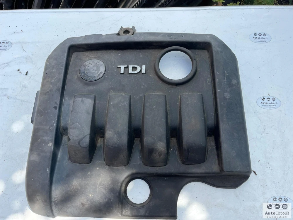 Kryt motoru Škoda 03G103925BN