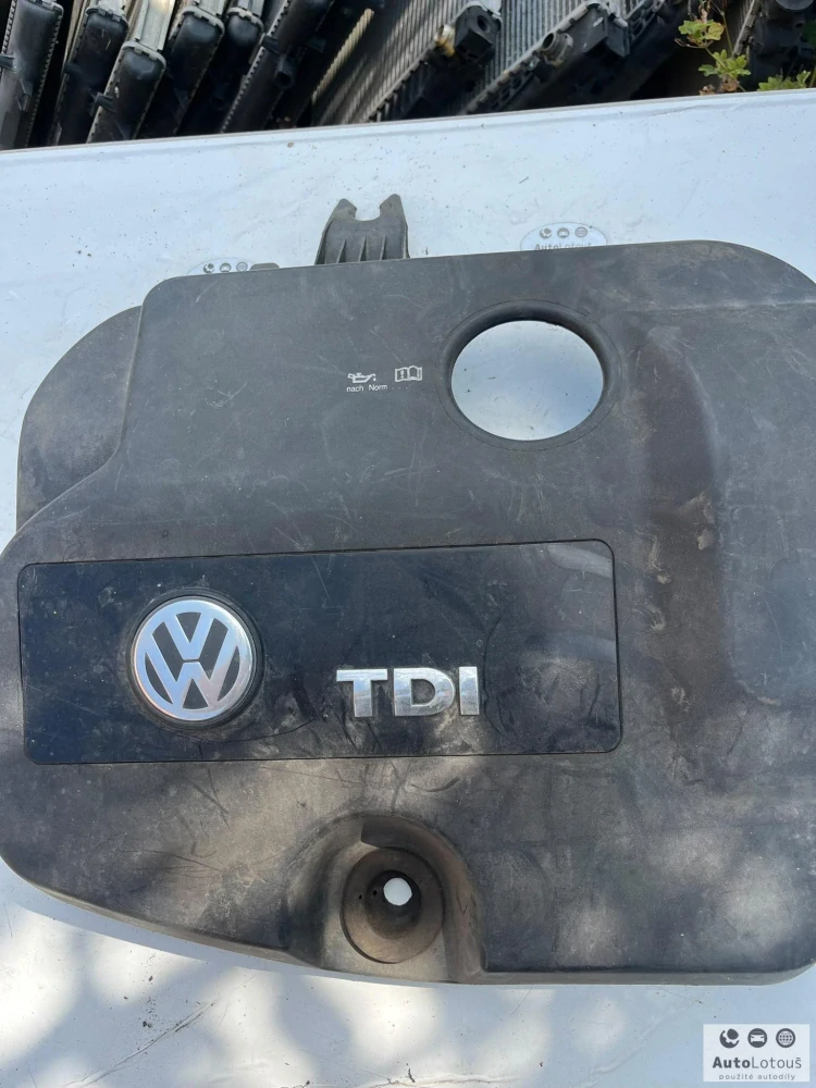 Kryt motoru VW 7M3103925G/M 7M5103925