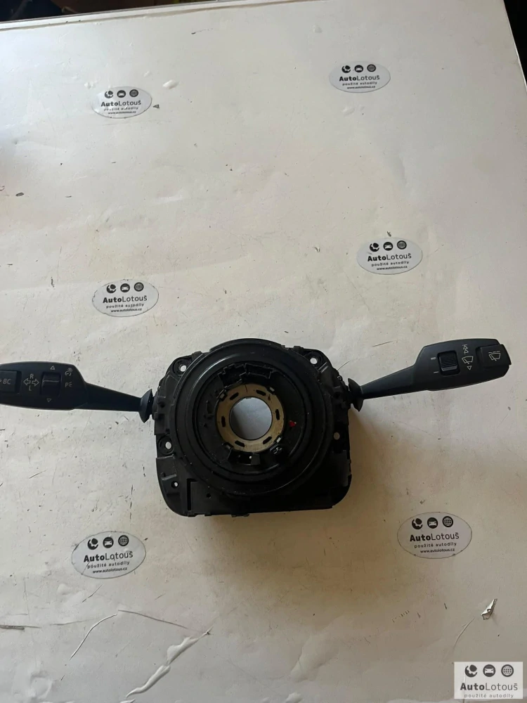 Páčky pod volant BMW LK3920020815501 LZ696529402