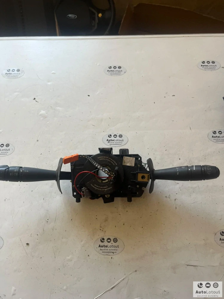 Páčky pod volant 7700428227