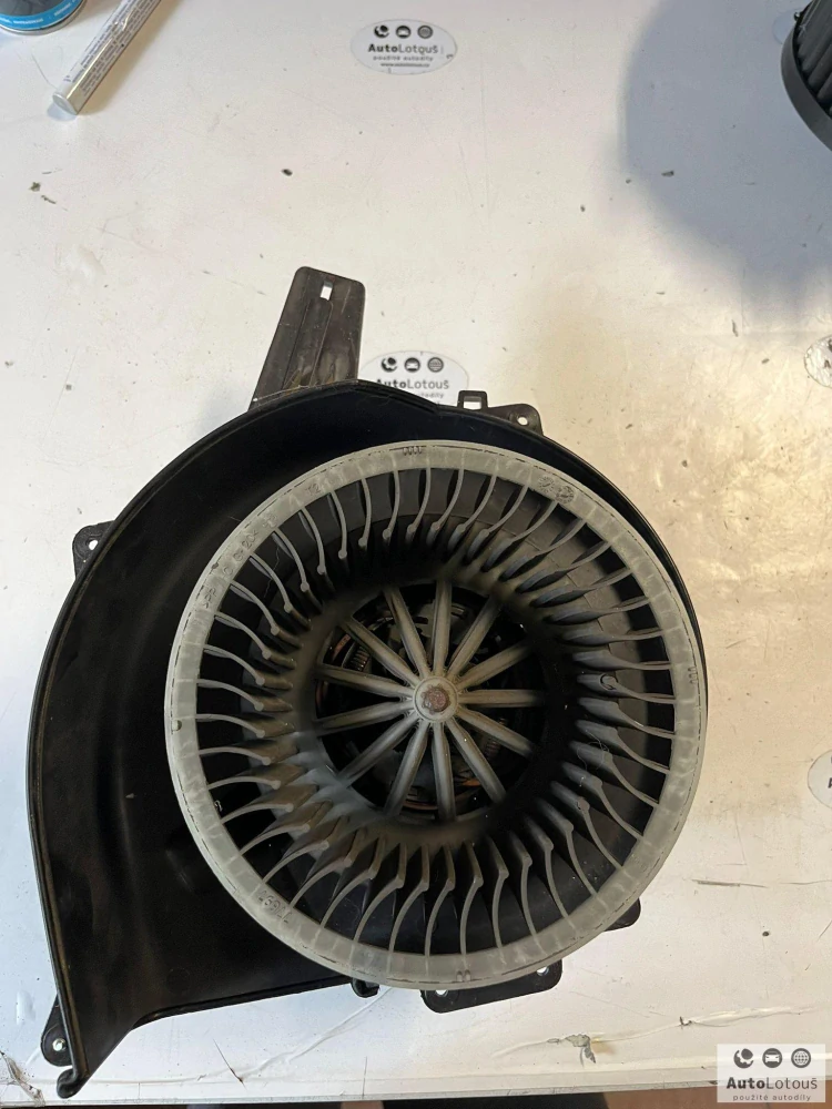 Ventilátor topení 6Q1820015H