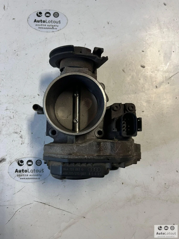Škrtící klapka 06A133063G