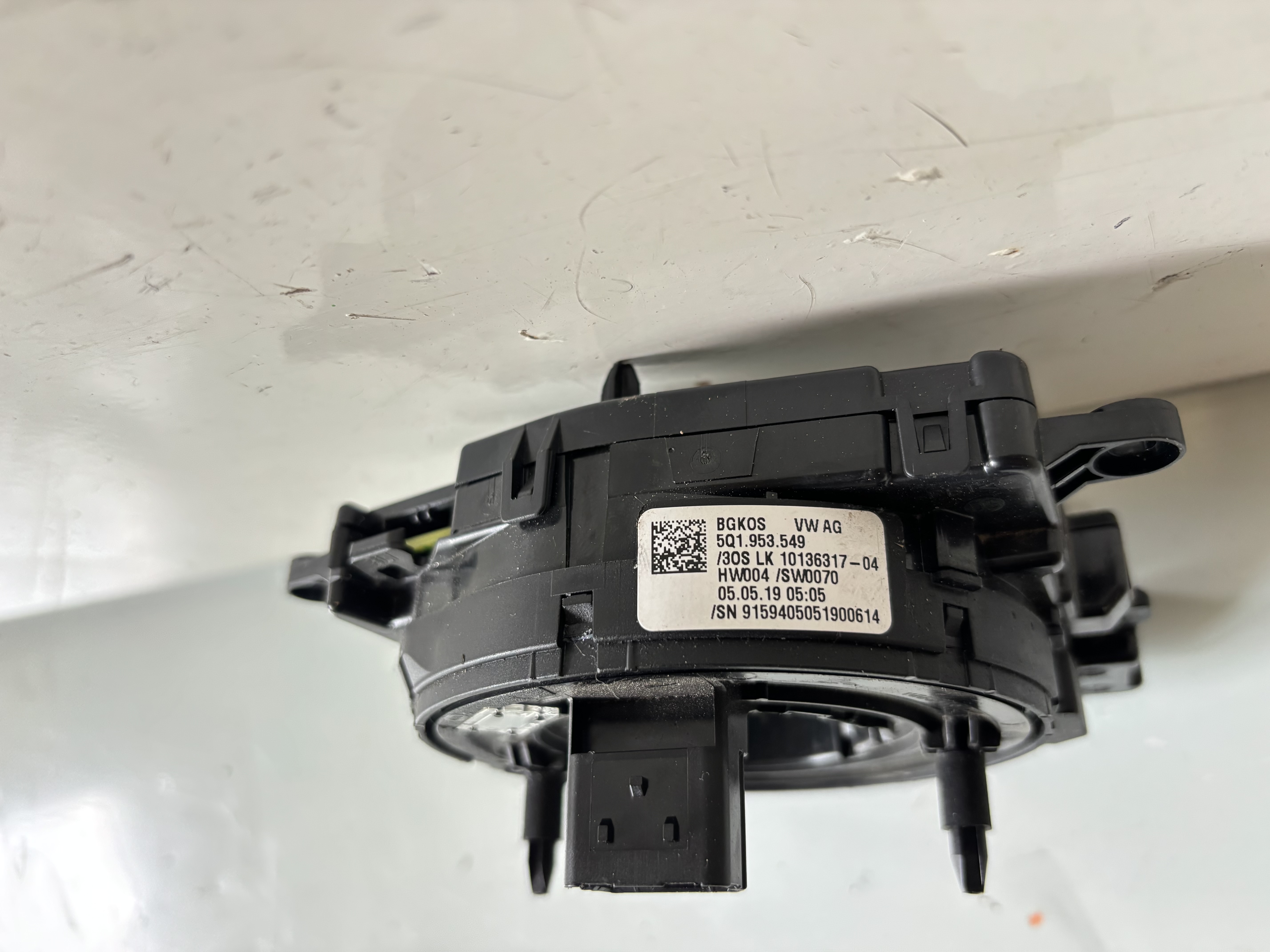 Podvolantový kroužek Škoda VW 5Q1953549