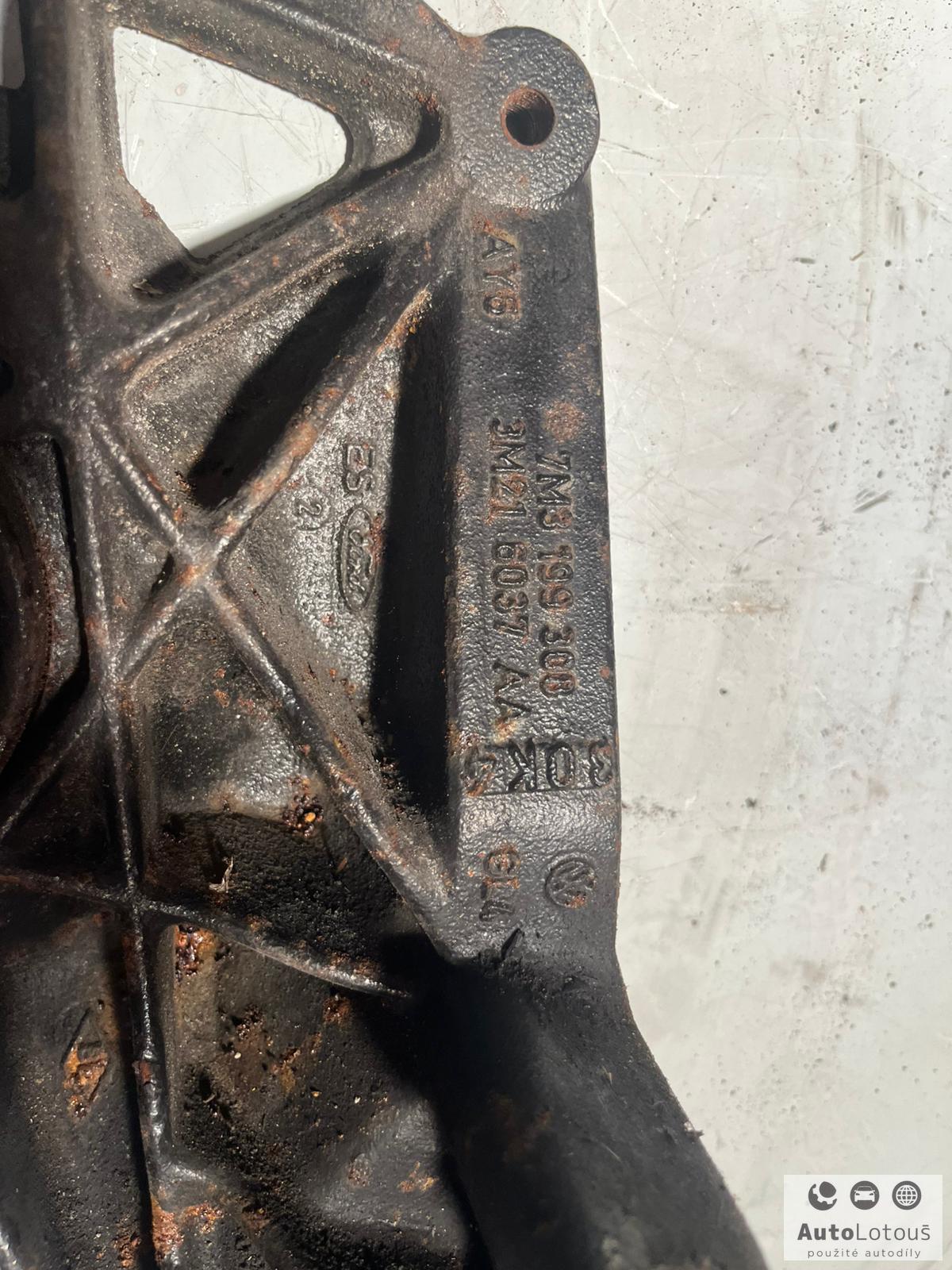 Držák motoru pravý FORD 7M3199306A