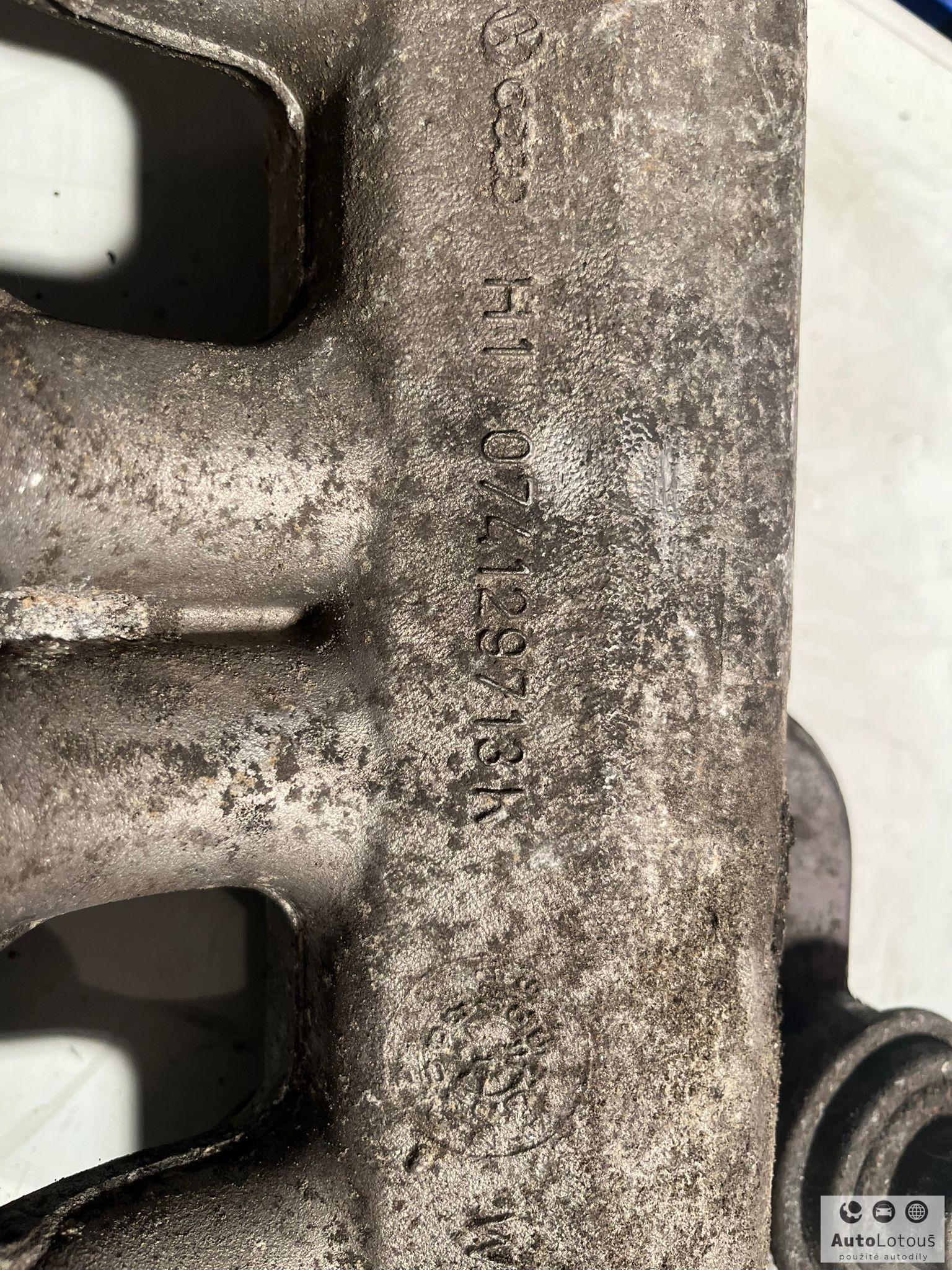 Sací potrubí VW Transporter 074129713K