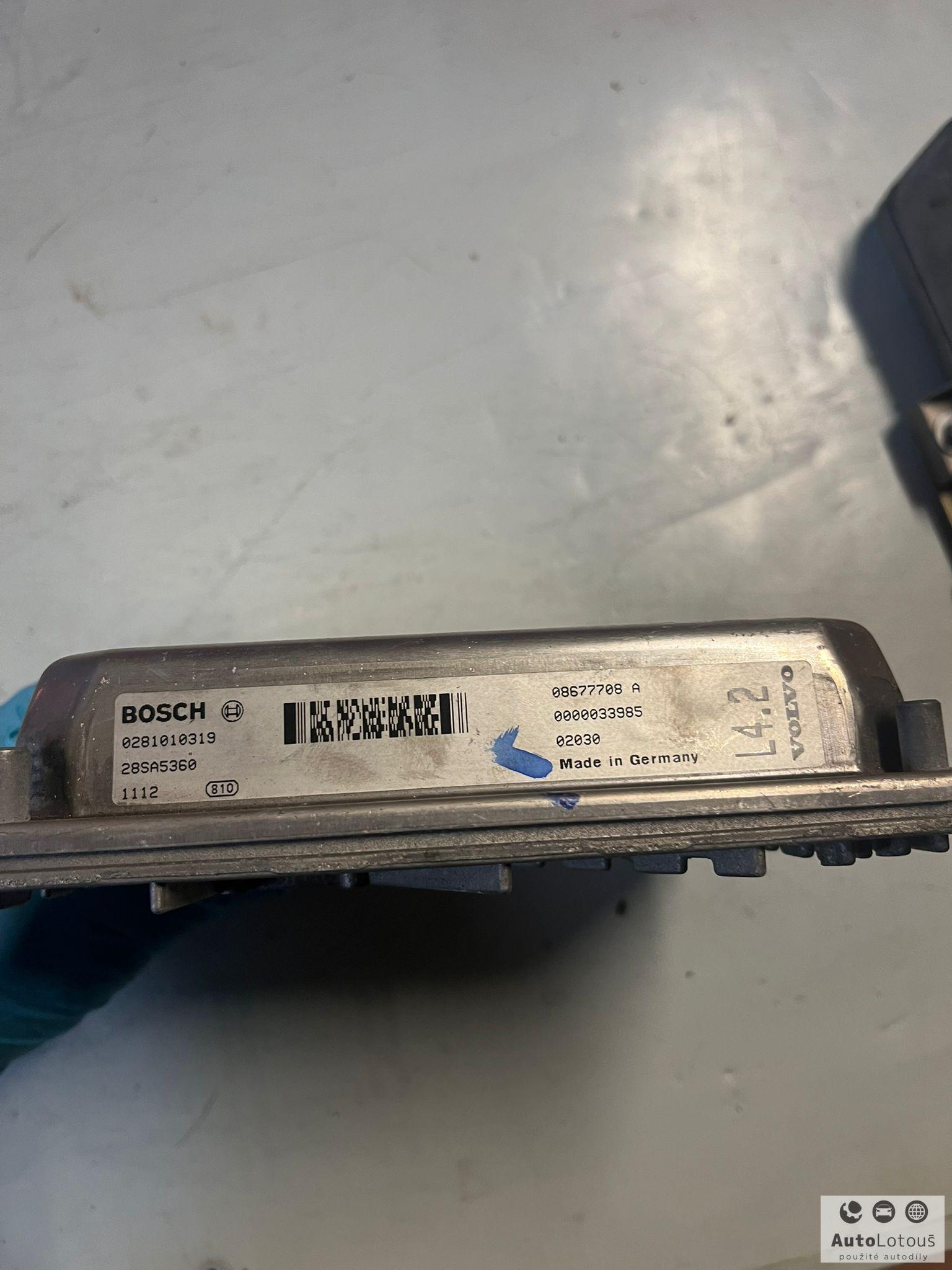 Řídící jednotka motoru VOLVO 08677708A 0281010319