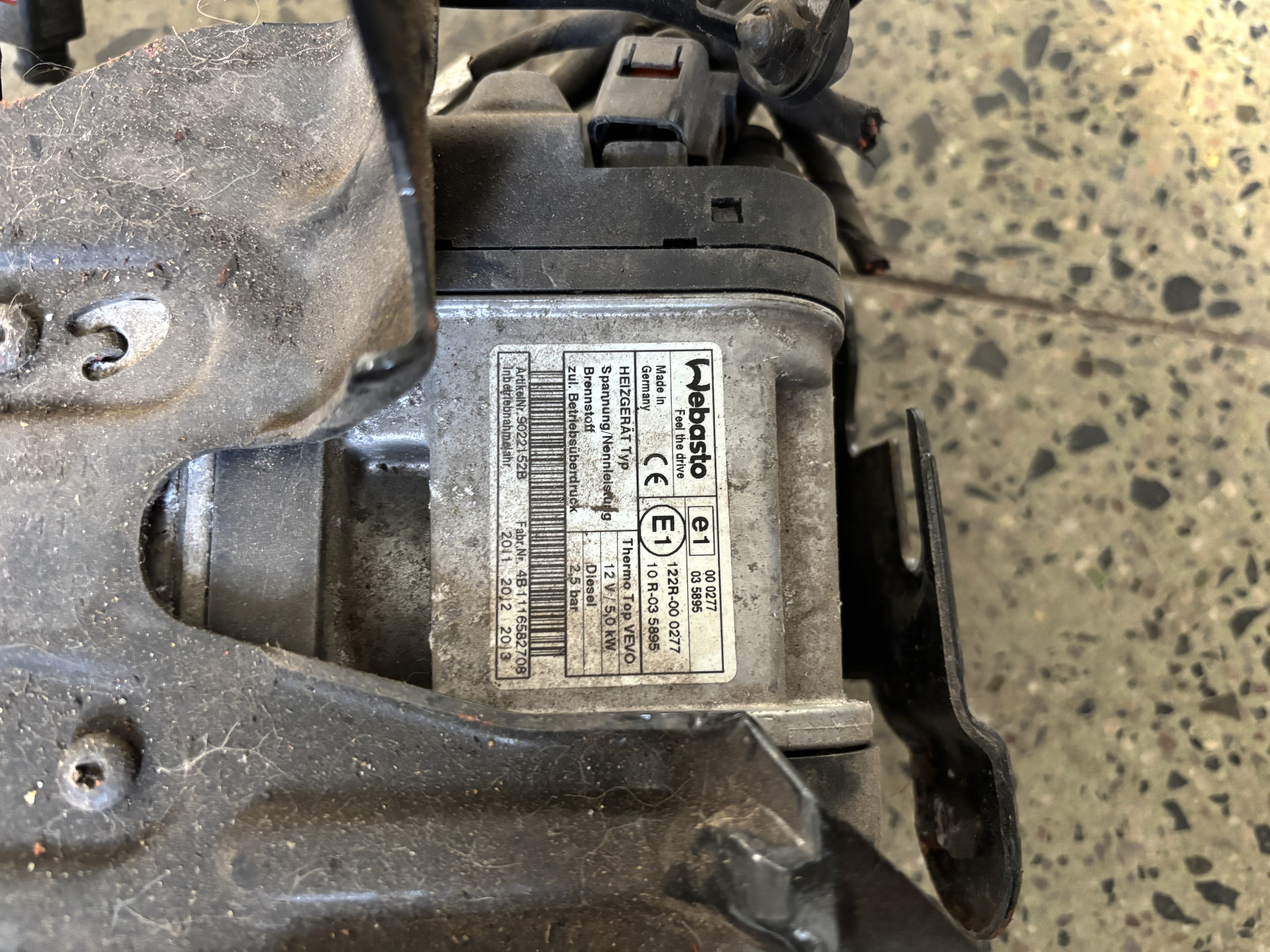 Webasto Thermo Top V EVO 1K0815065AR VEVO Přídavné topení naftové diesel 9022152b 12V 5.0 kW