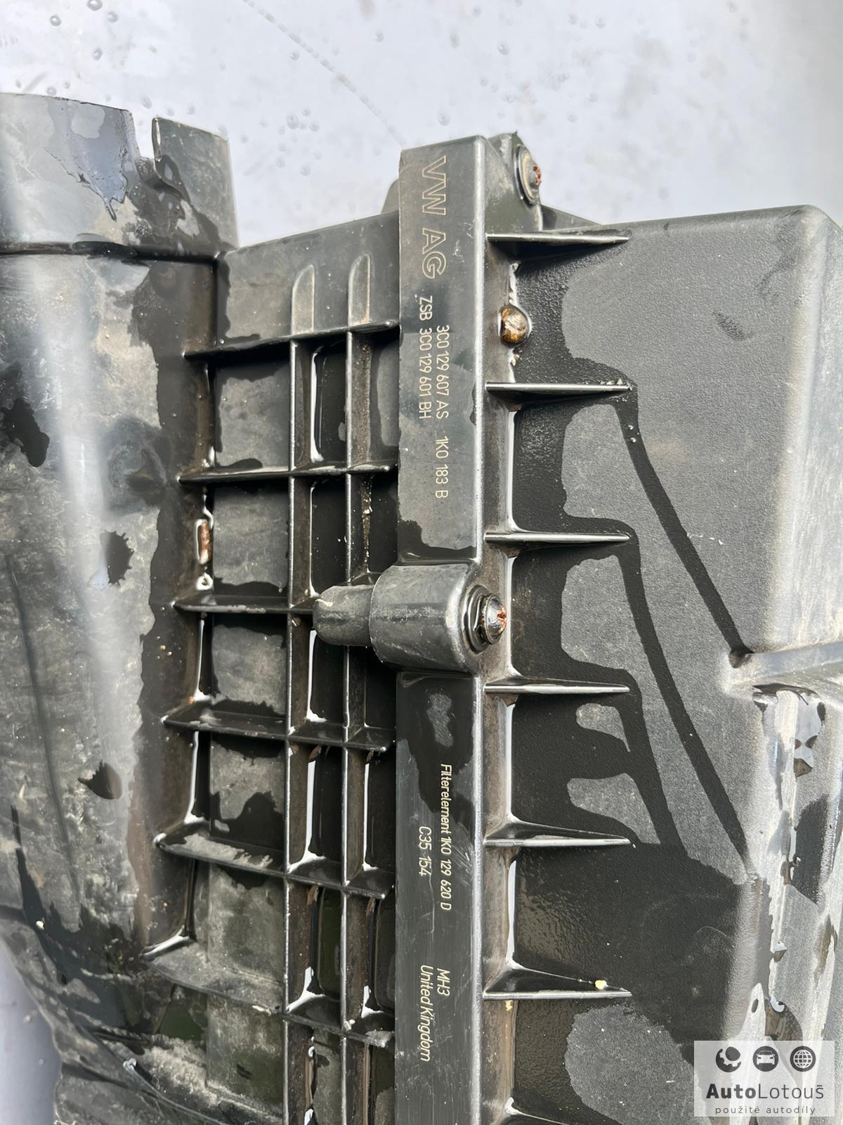 obal vzduchového filtru 3C0129607AS 3C0129601BH