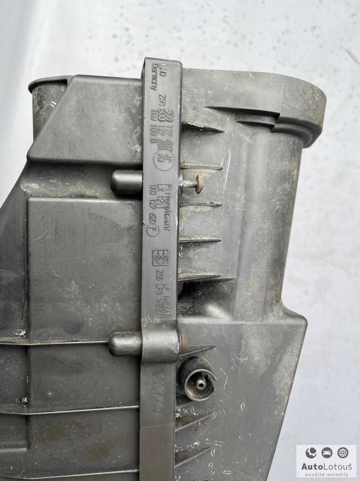 Obal vzduchového filtru Passat B6 3C0129607AF 3C0129601AM