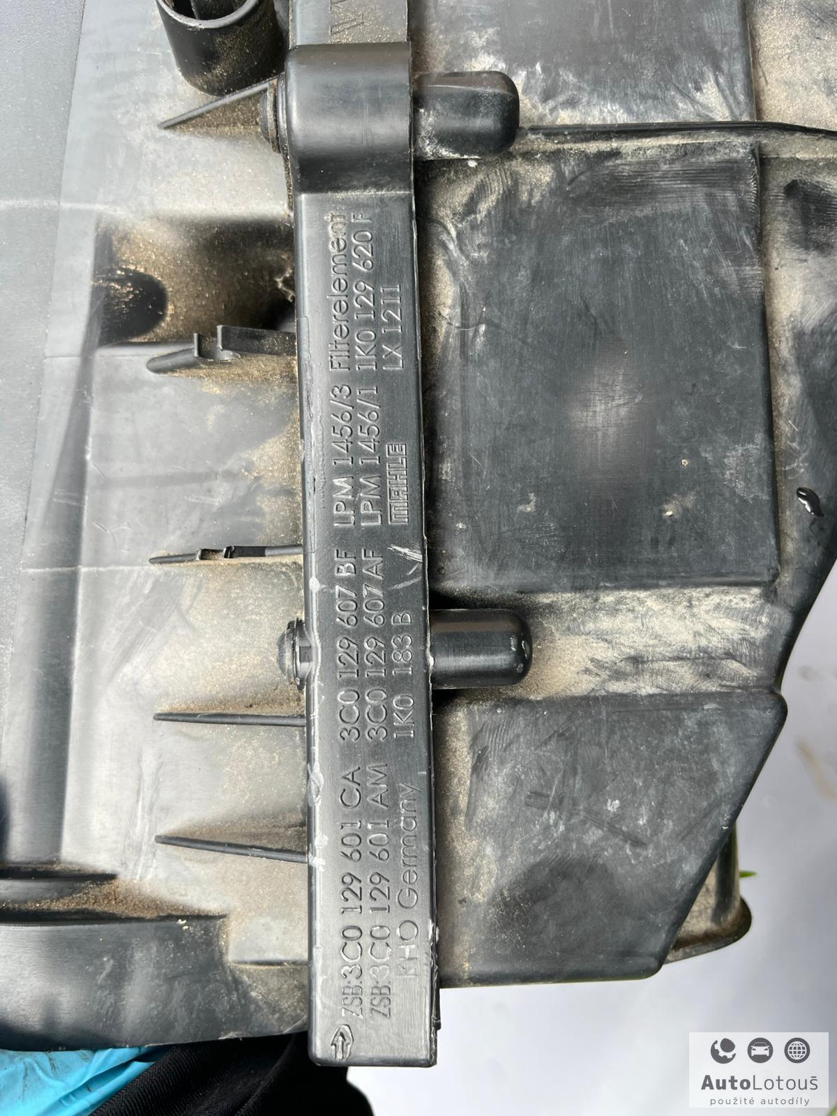 Obal vzduchového filtru 3C0129607BF 3C0129607AF 3C0129601CA