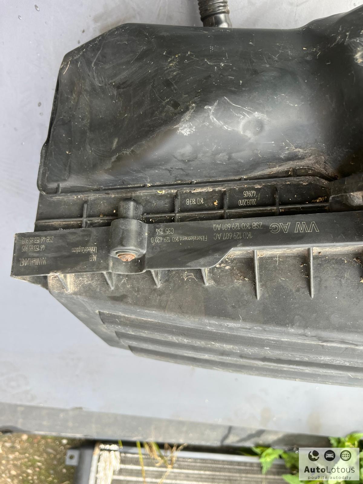 Obal vzduchového filtru 1K0129607AC 1K0129601AQ