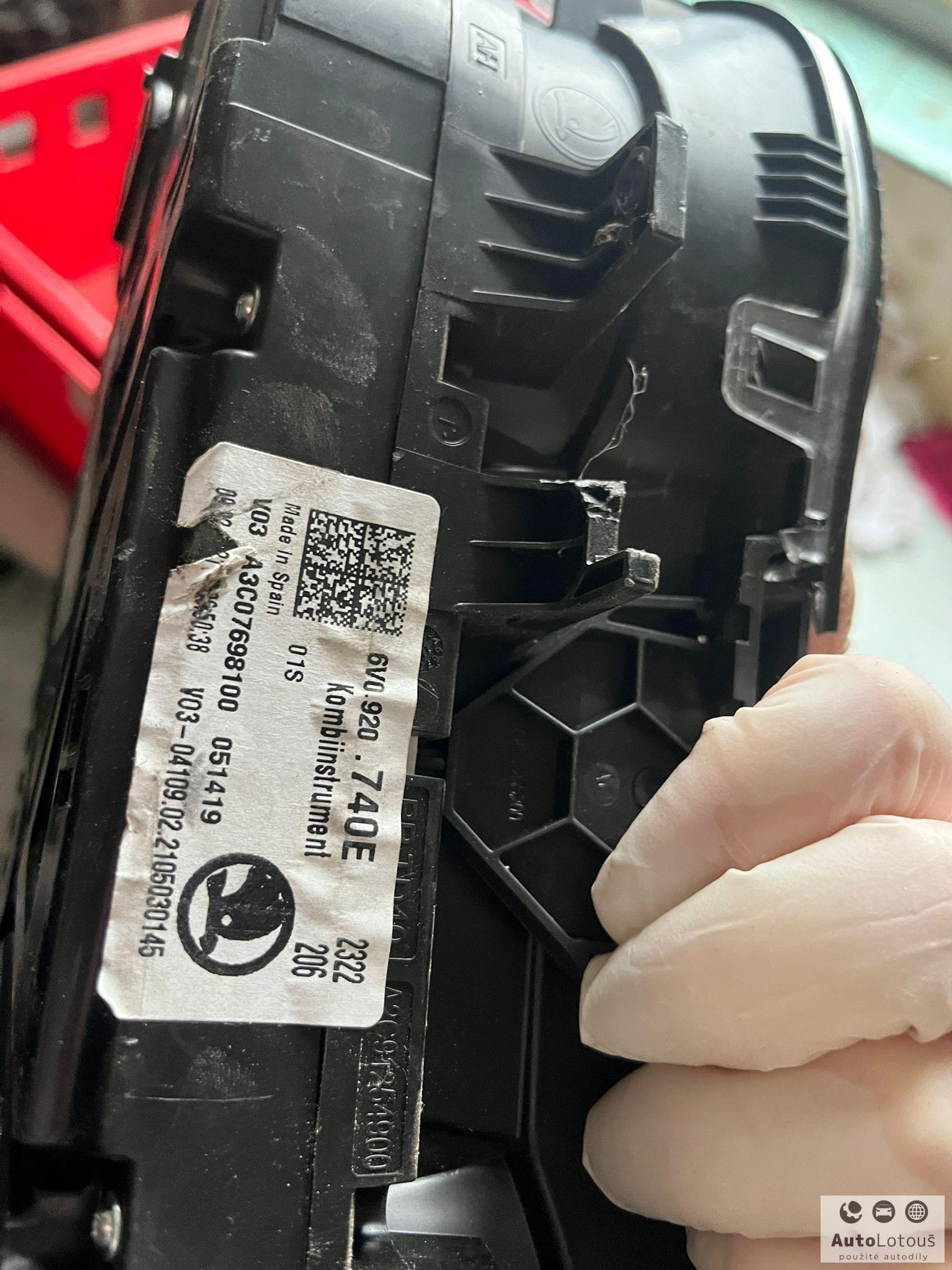 Budíky Škoda Fabia 3 6V0920740E