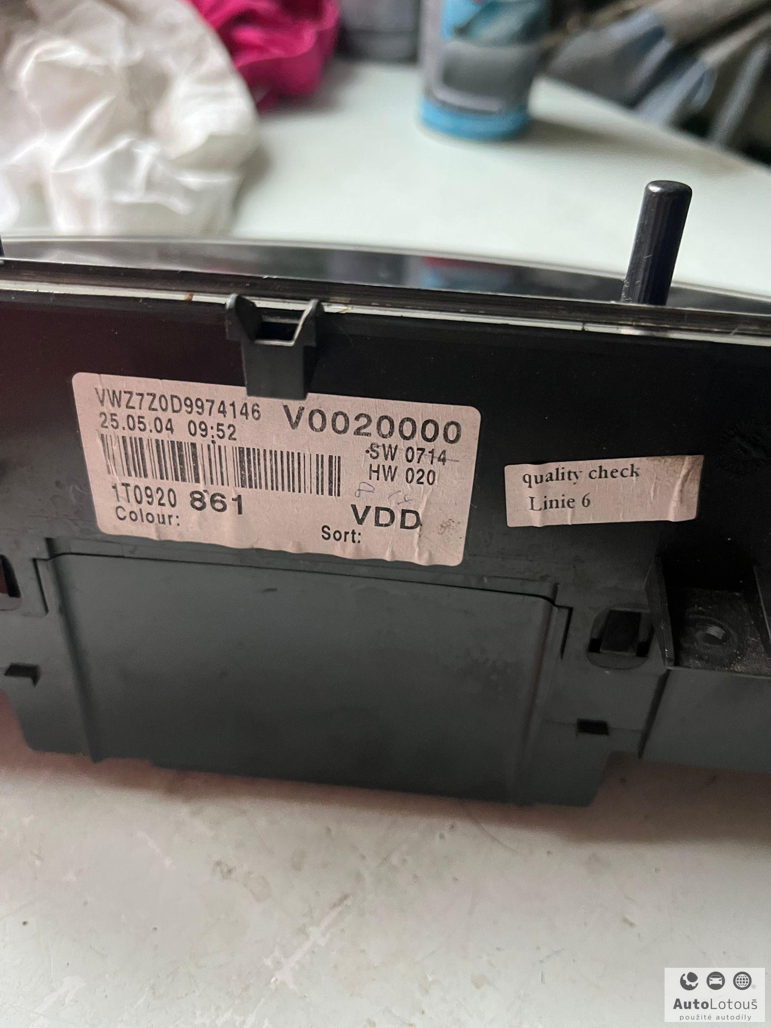 Budíky VW 1T0920861