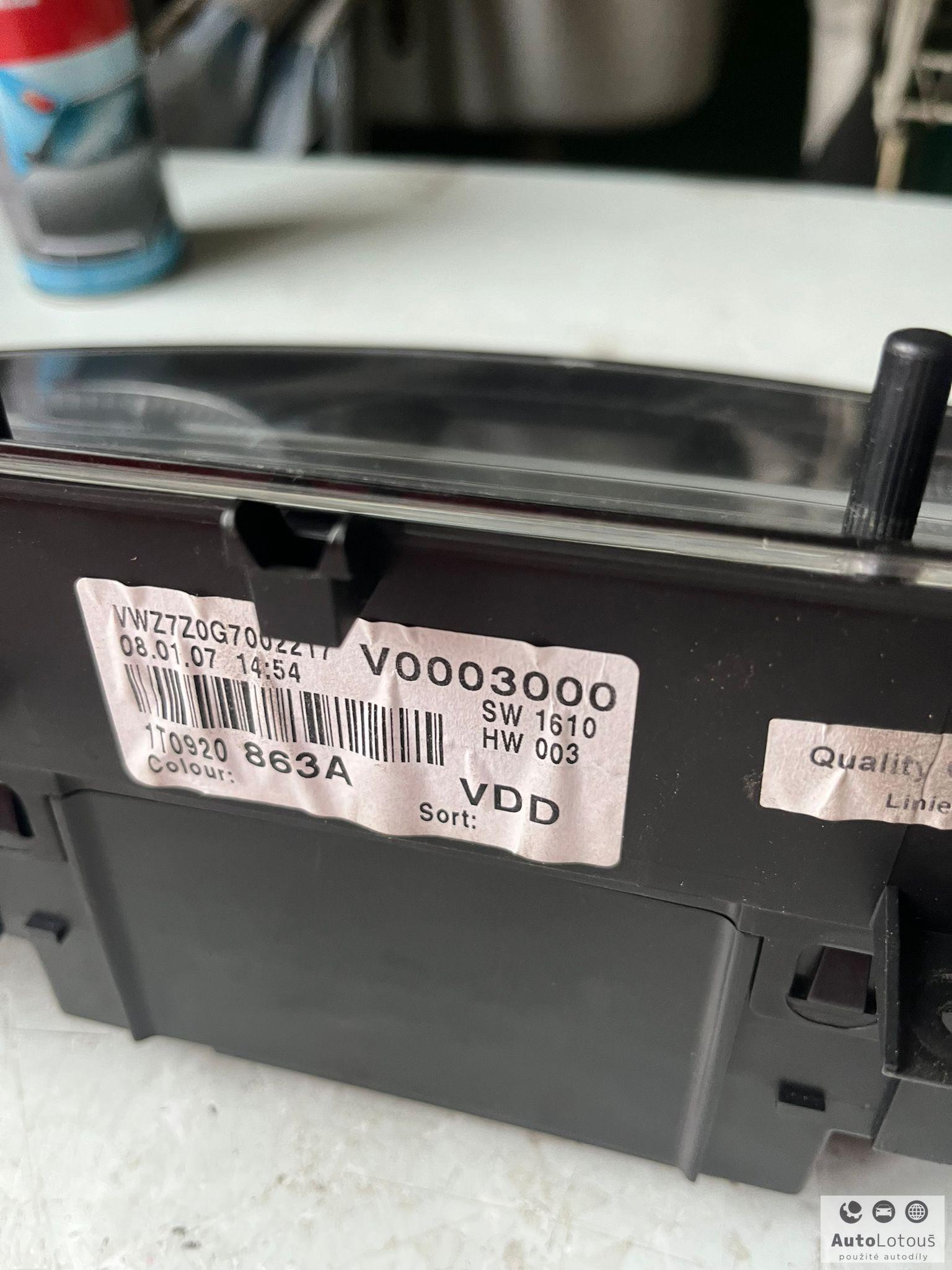 Budíky VW 1T0920863A