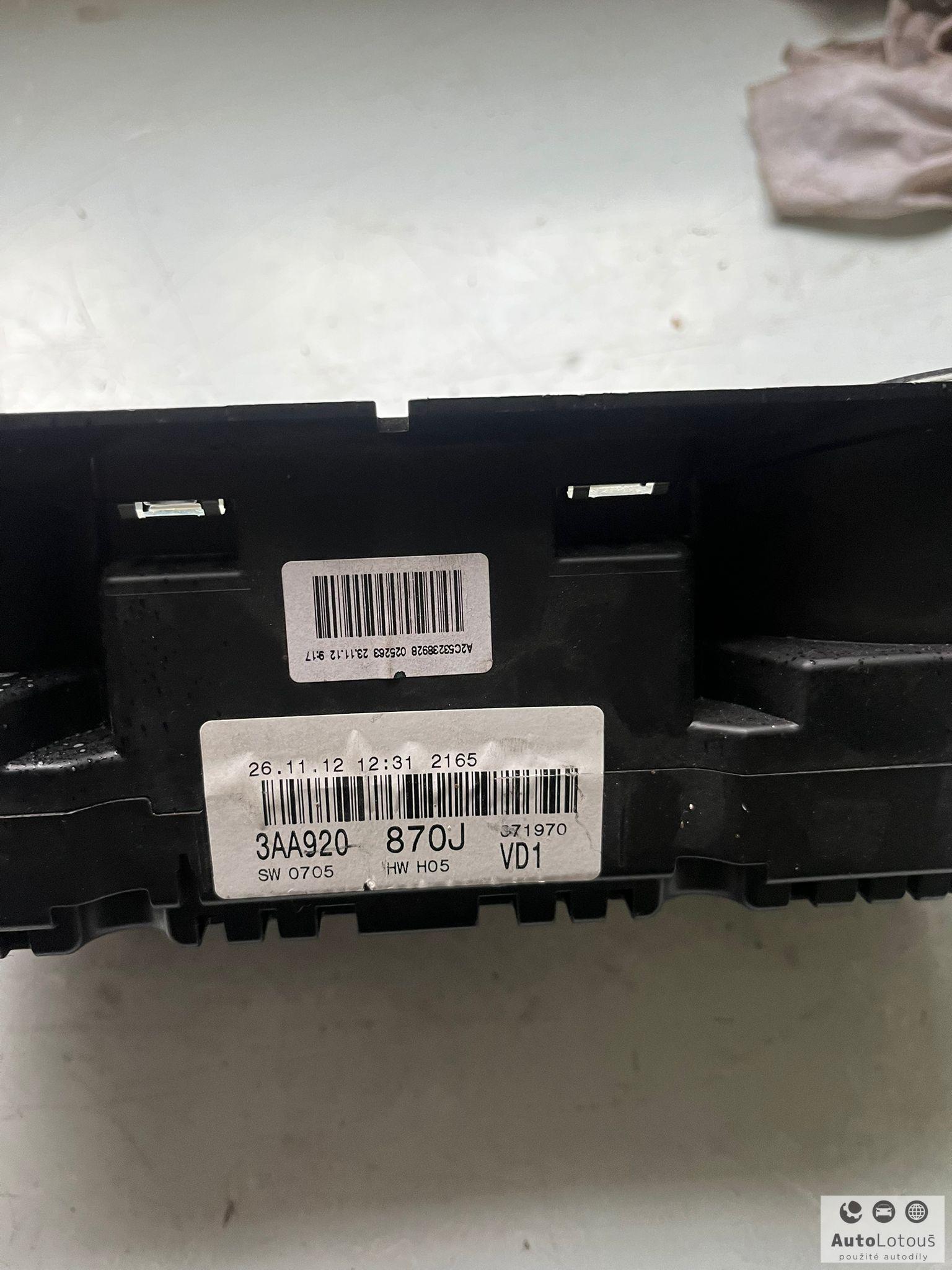 Budíky VW Passat B7 3AA920870J