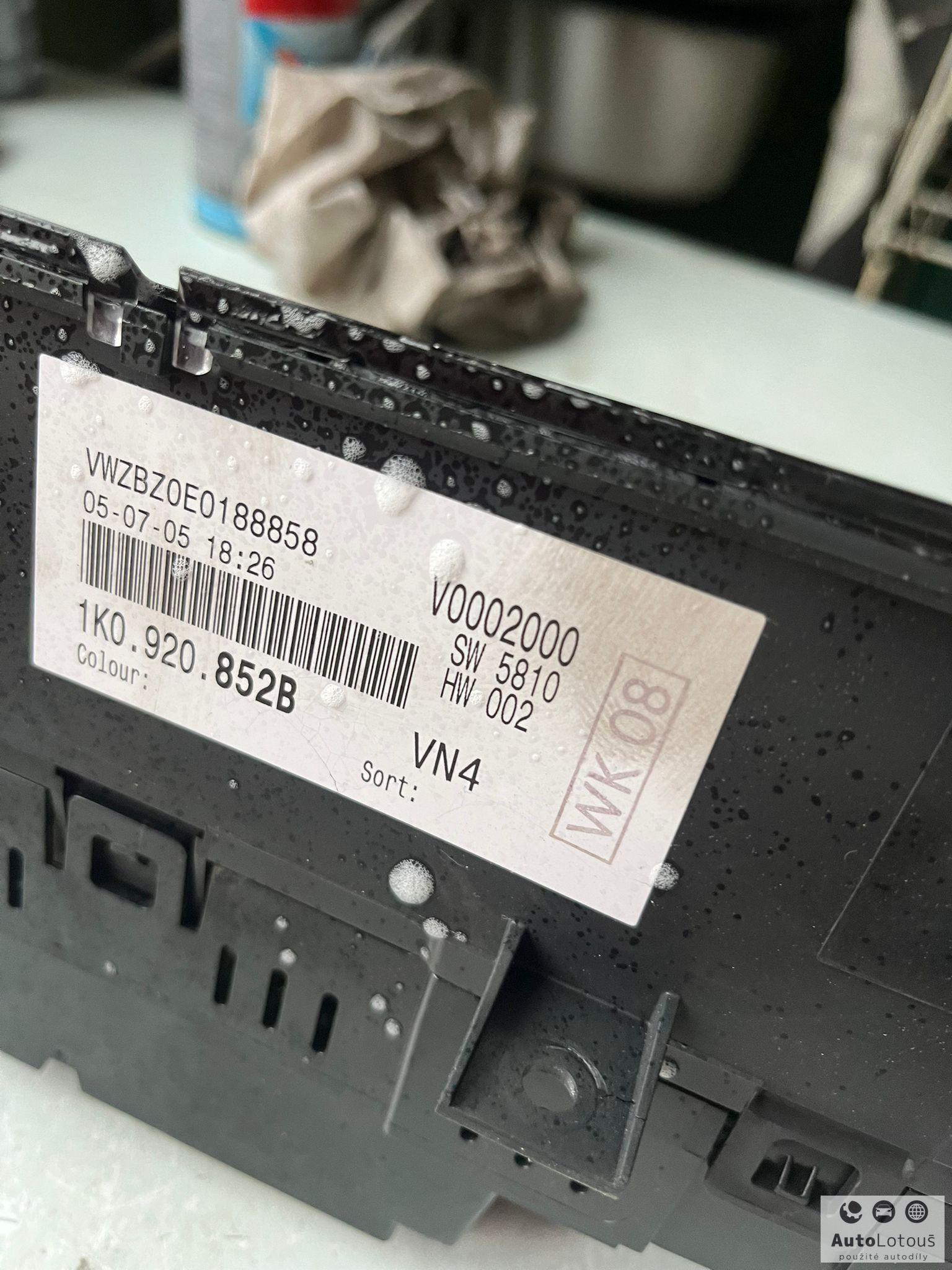 Budíky VW 1K0920852B