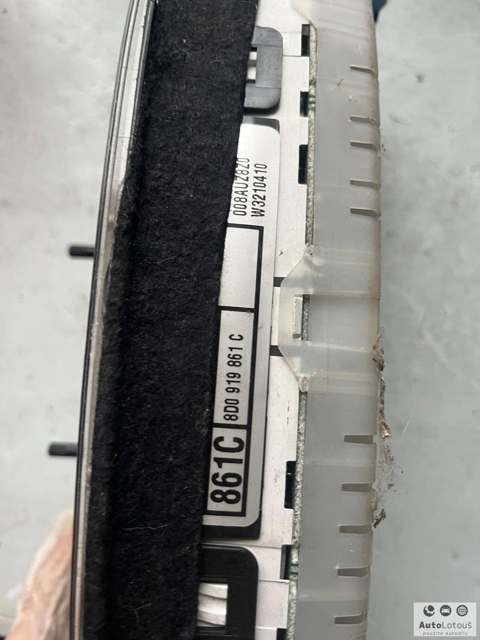 Budíky Audi A4 8D0919861C