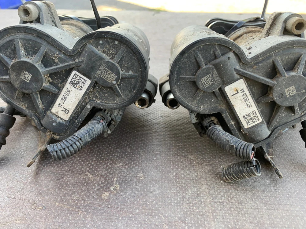 Brzdiče zadní Land Rover JK72-2K327-AA