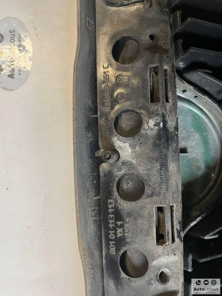 Maska Škoda Octavia, stříbrná barva 1U0853651C