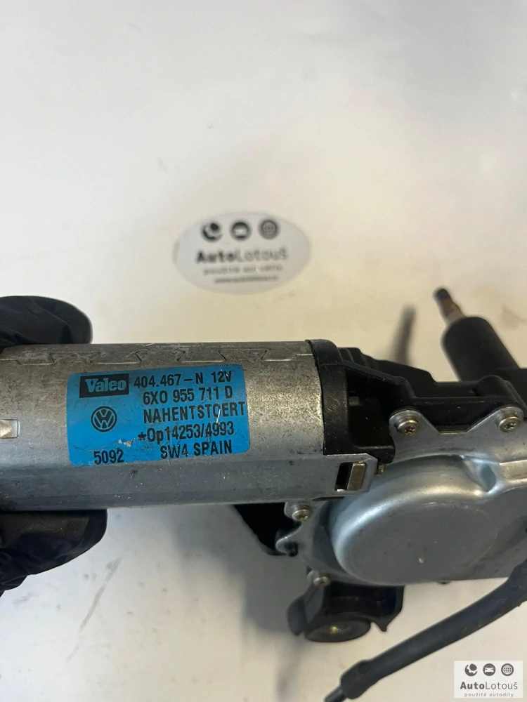 Motorek zadního stěrače 6X0955711D