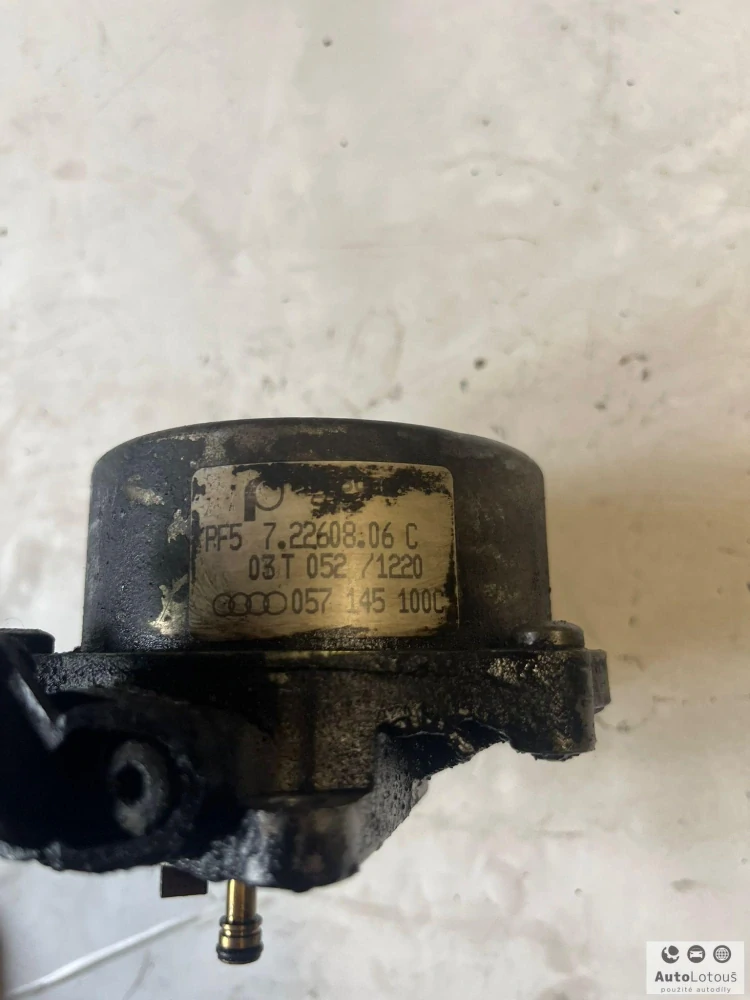 Vakuové čerpadlo AUDI 057145100C