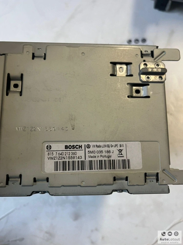 Rádio VW 5M0035186J (bez kódu)
