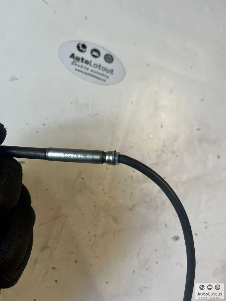 Čidlo teploty výfukových plynů 03G906088AC 956