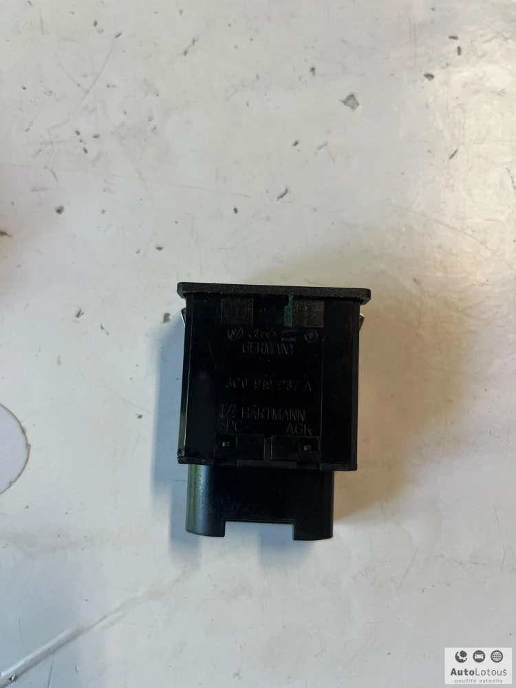 Spínač deaktivace airbagu VW 3C0919237A