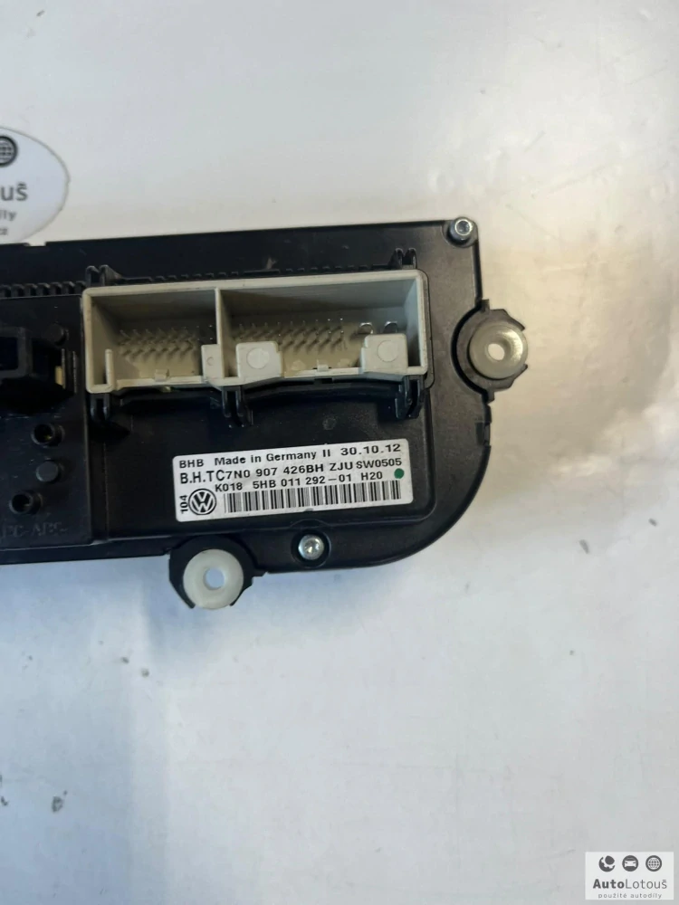 Panel klimatizace VW 7N0907426BH