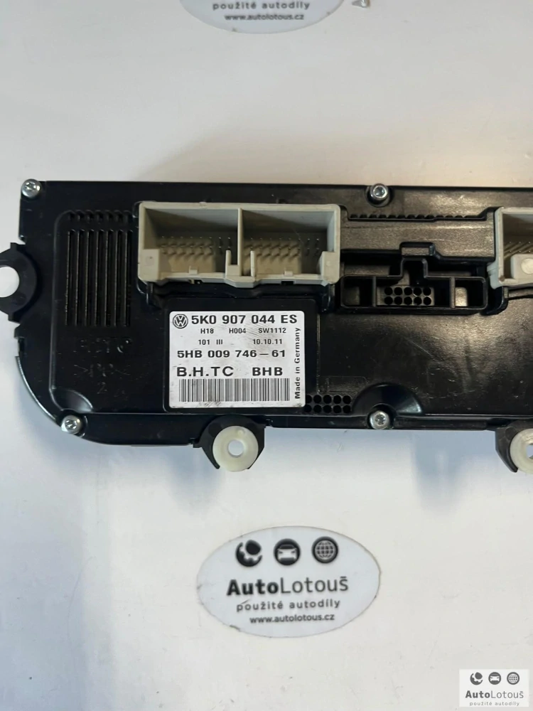 Panel klimatizace VW 5K0907044ES 5HB009746