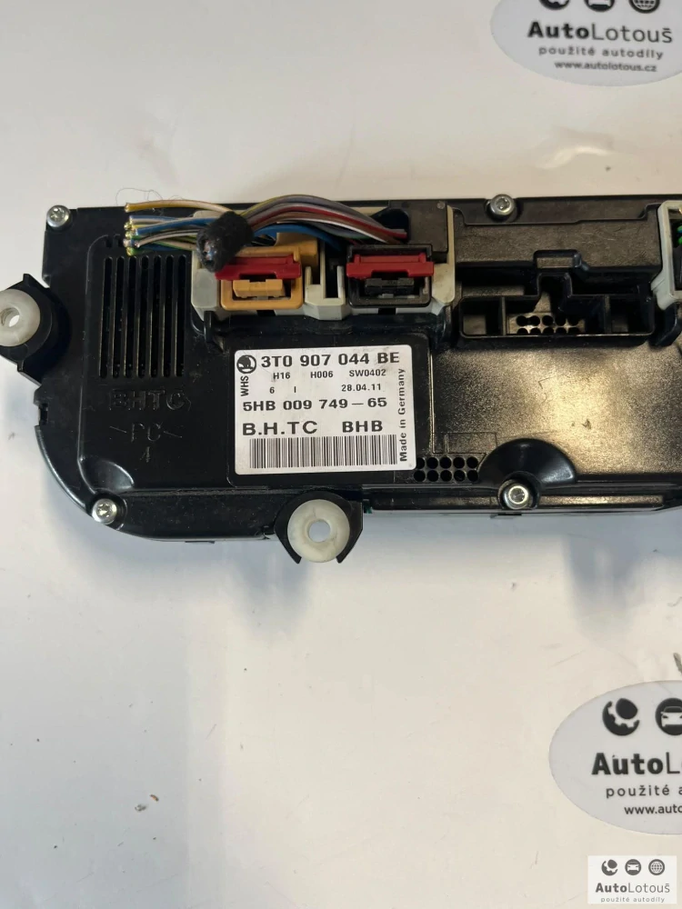 Panel ovládání klimatizace Škoda 3T0907044BE