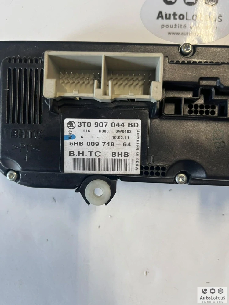 Panel ovládání klimatizace Škoda 3T0907044BD 5HB009749